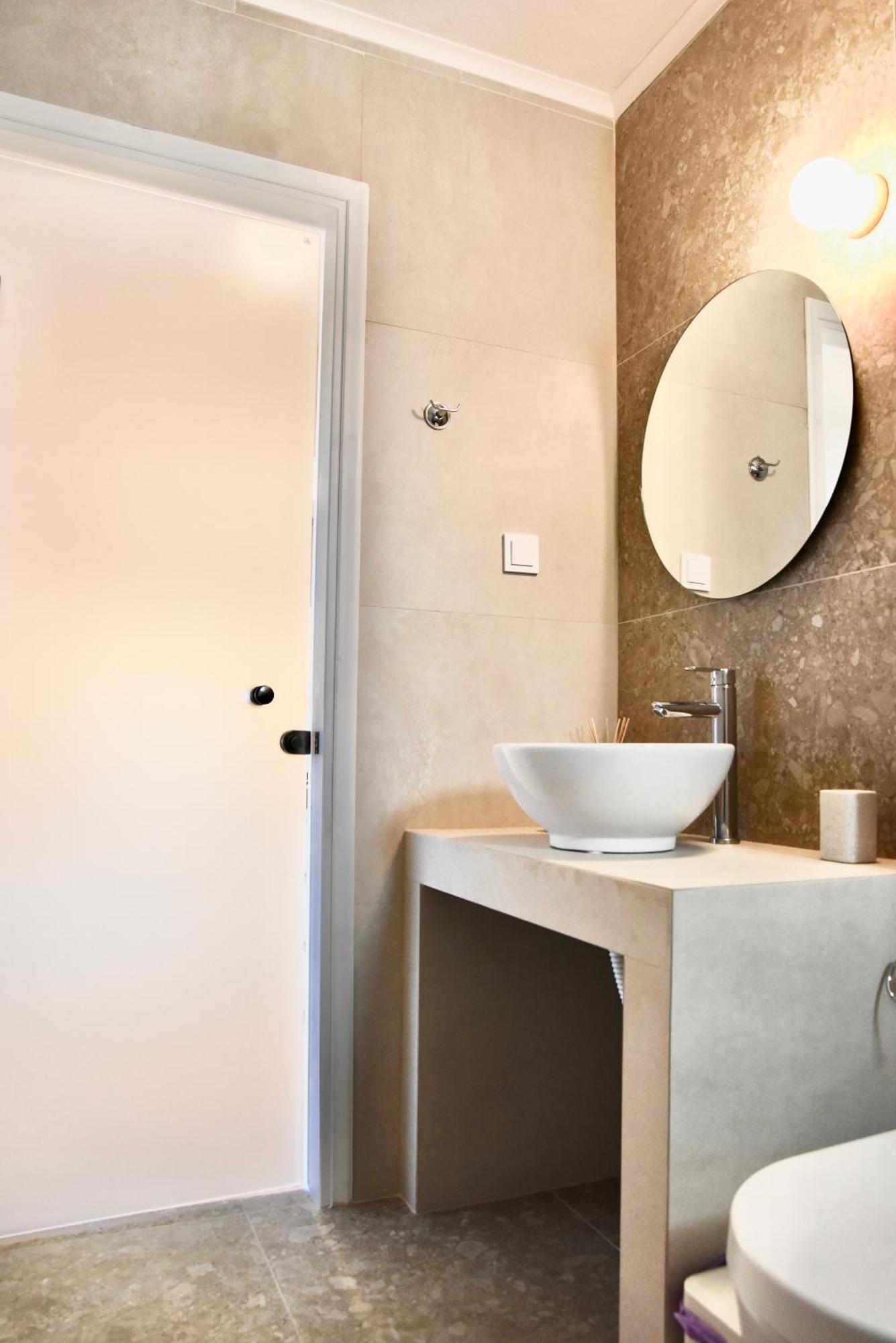 Staybridge Apartments, Mesongi Luaran gambar